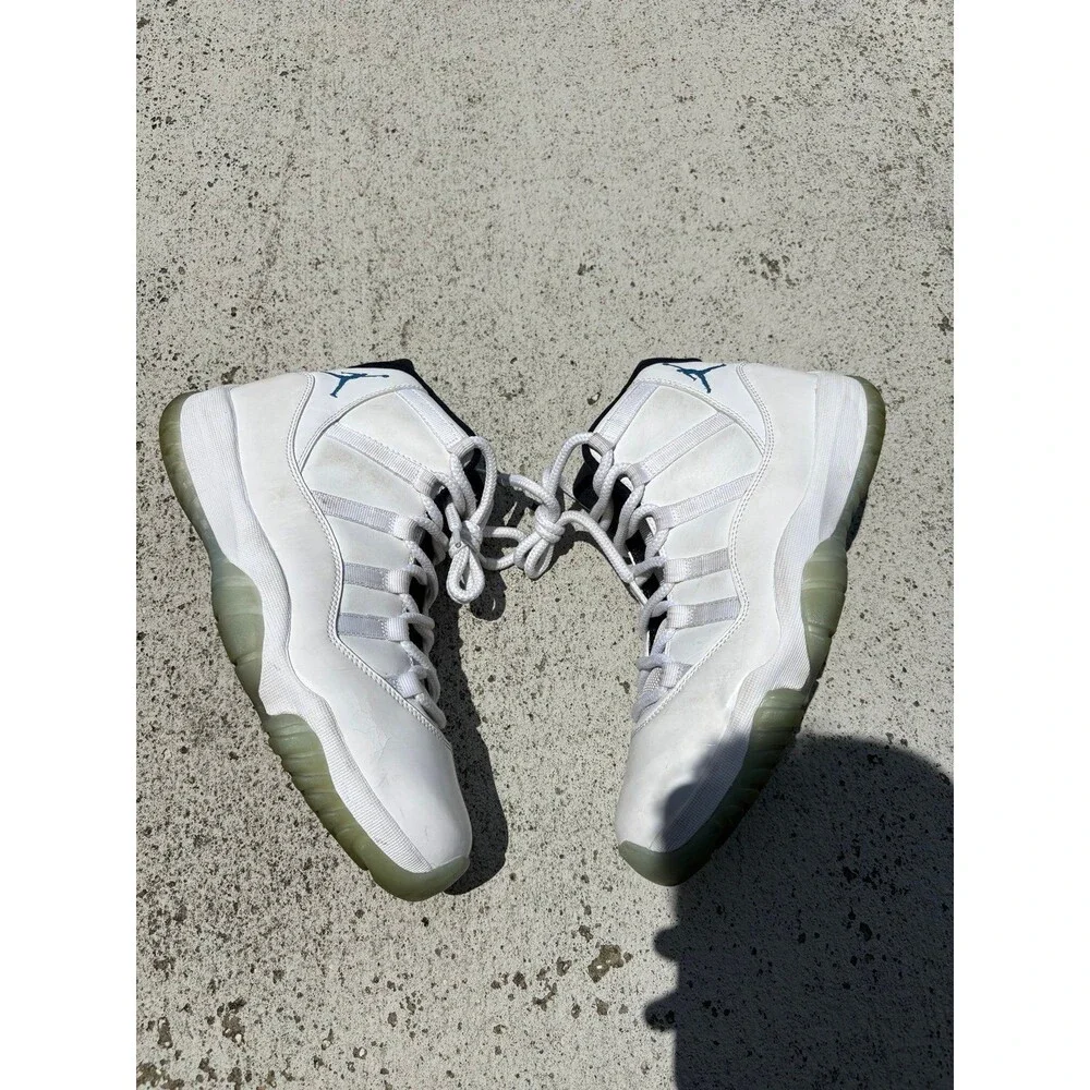 Air Jordan 11 Retro WhiteAir Jordan 11 Retro White Columbia Blue Men's Size 9